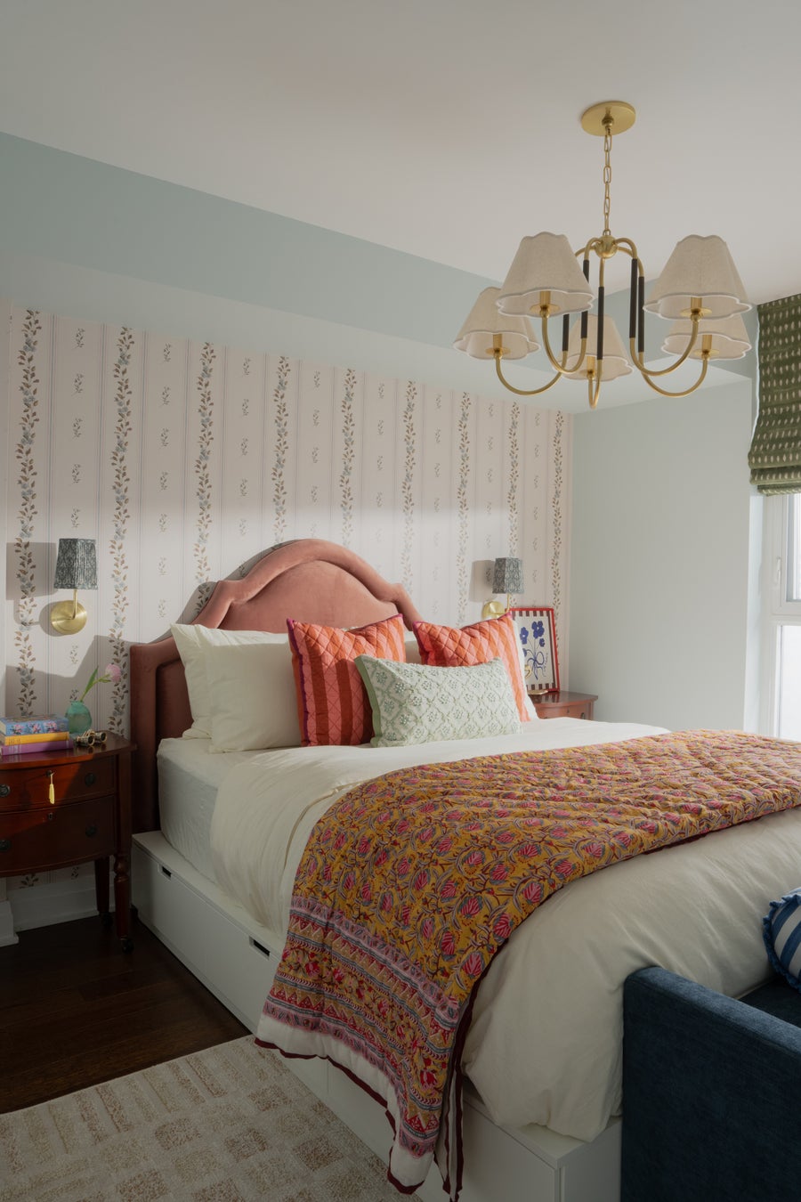 Mitzi Janie Chandelier — H1043805-AGB/TRB