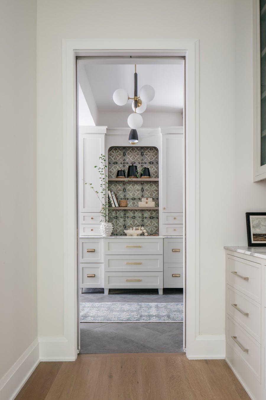 Mitzi Brielle Chandelier — H289804-AGB