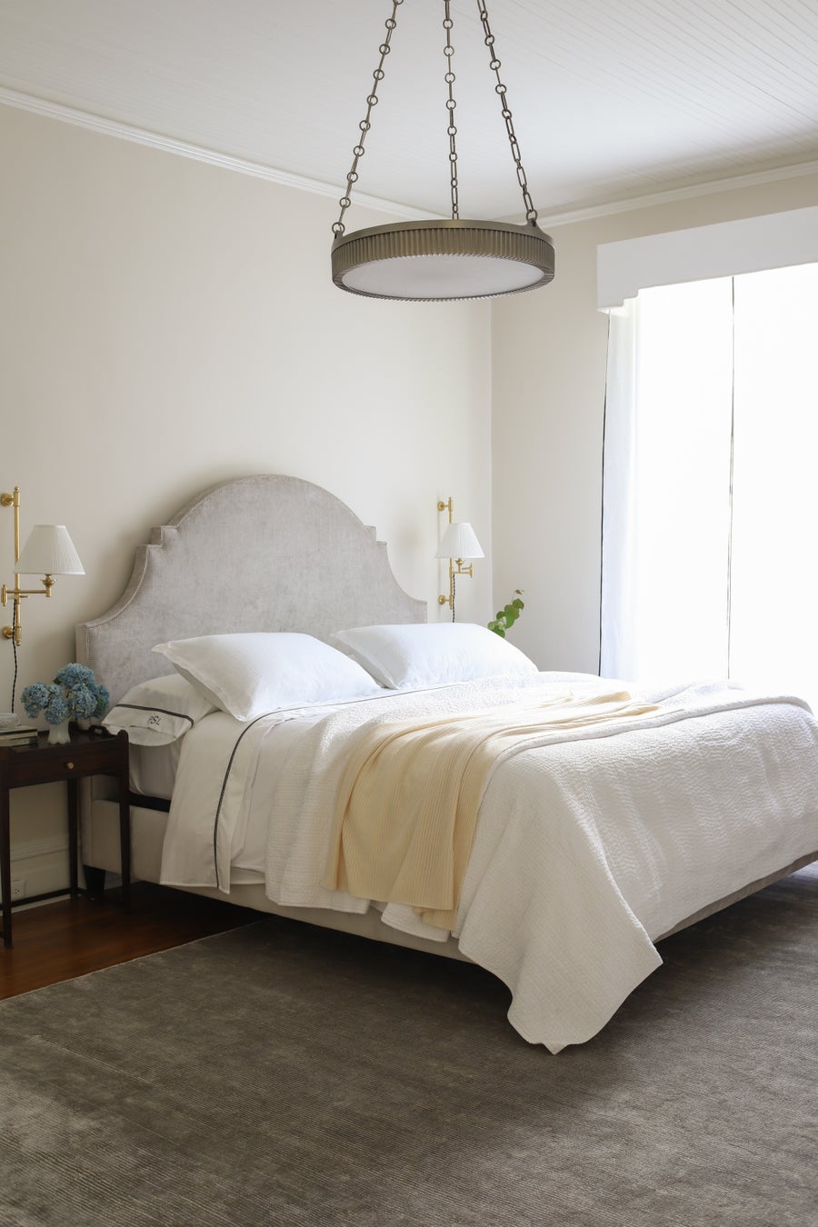Hudson Valley Lighting Lynden Chandelier — Antique Nickel