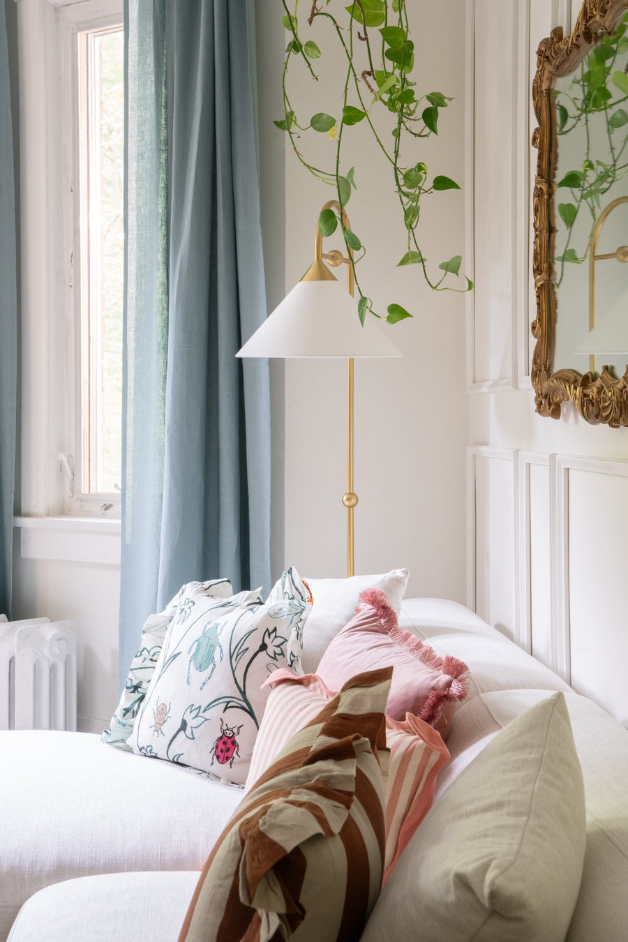 Mitzi Sang Floor Lamp — HL682401-AGB