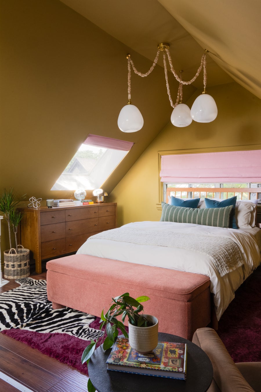 Mitzi Remi Chandelier — H1150803-AGB