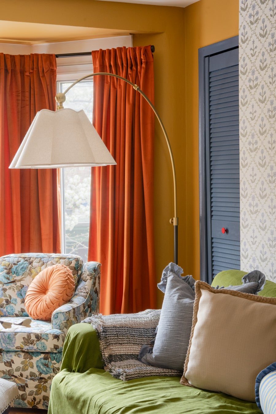 Mitzi Janie Floor Lamp — HL1043401-AGB/TRB