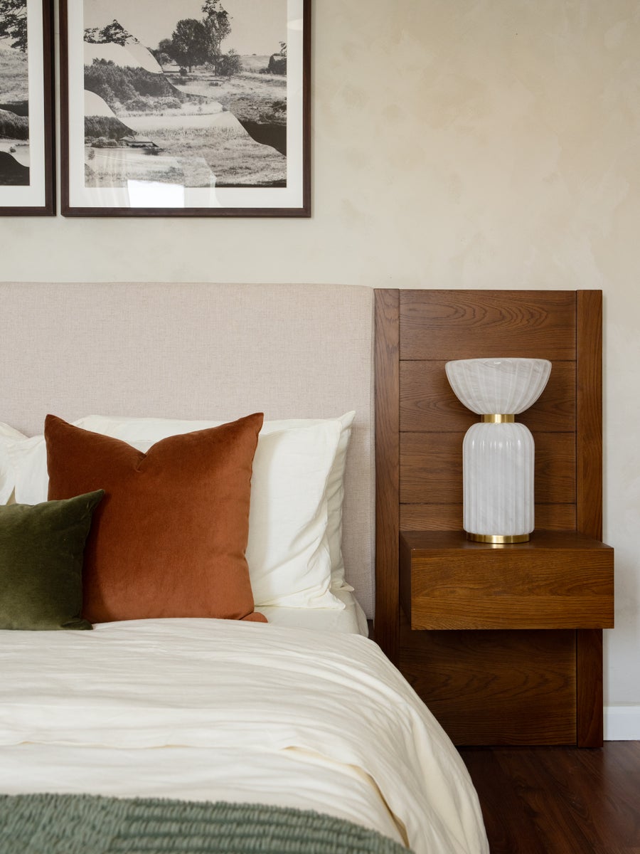 Mitzi Cordelia Table Lamp — HL980202-AGB
