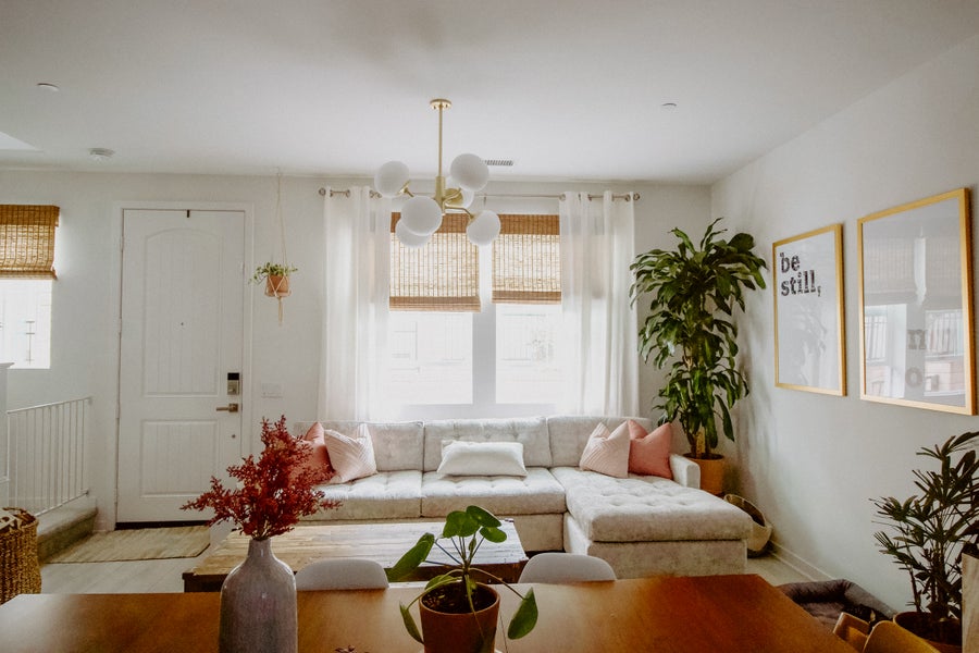 Mitzi Estee Chandelier — H134806-AGB