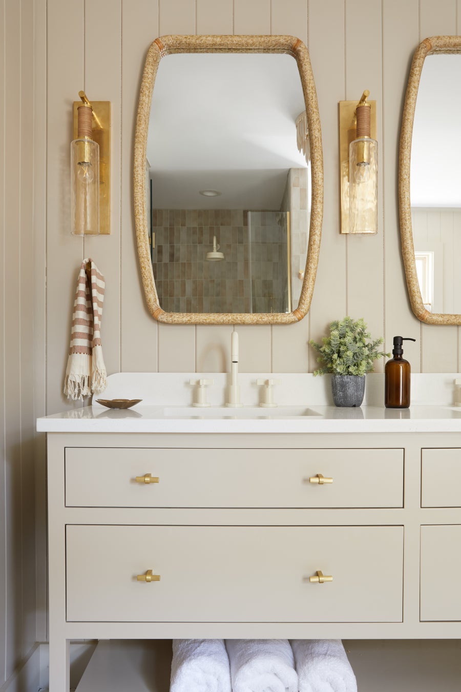 Hudson Valley Lighting EASTCHESTER Wall Sconce — Aged Brass