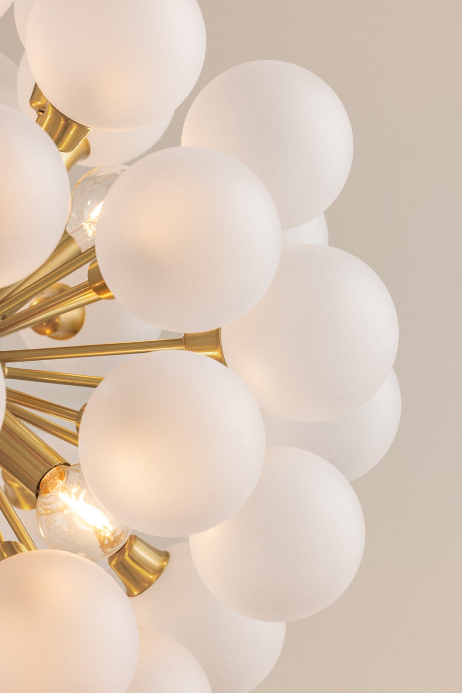 Mitzi Antoneta Chandelier — H1087806-AGB