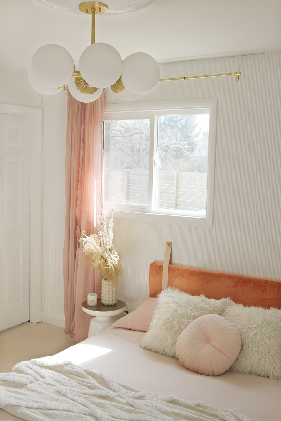 Mitzi Paige Chandelier — H193806-AGB