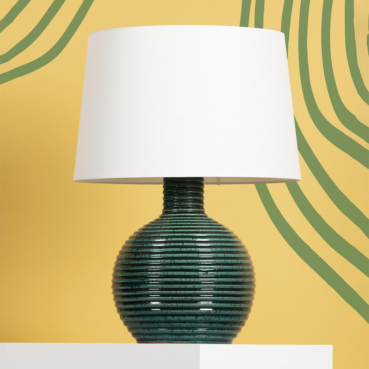 Sara store desk lamp