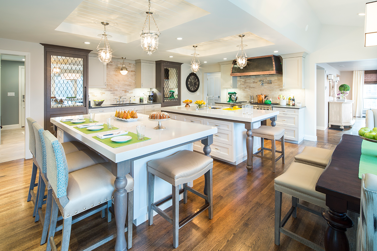 Hampton ceiling light outlet