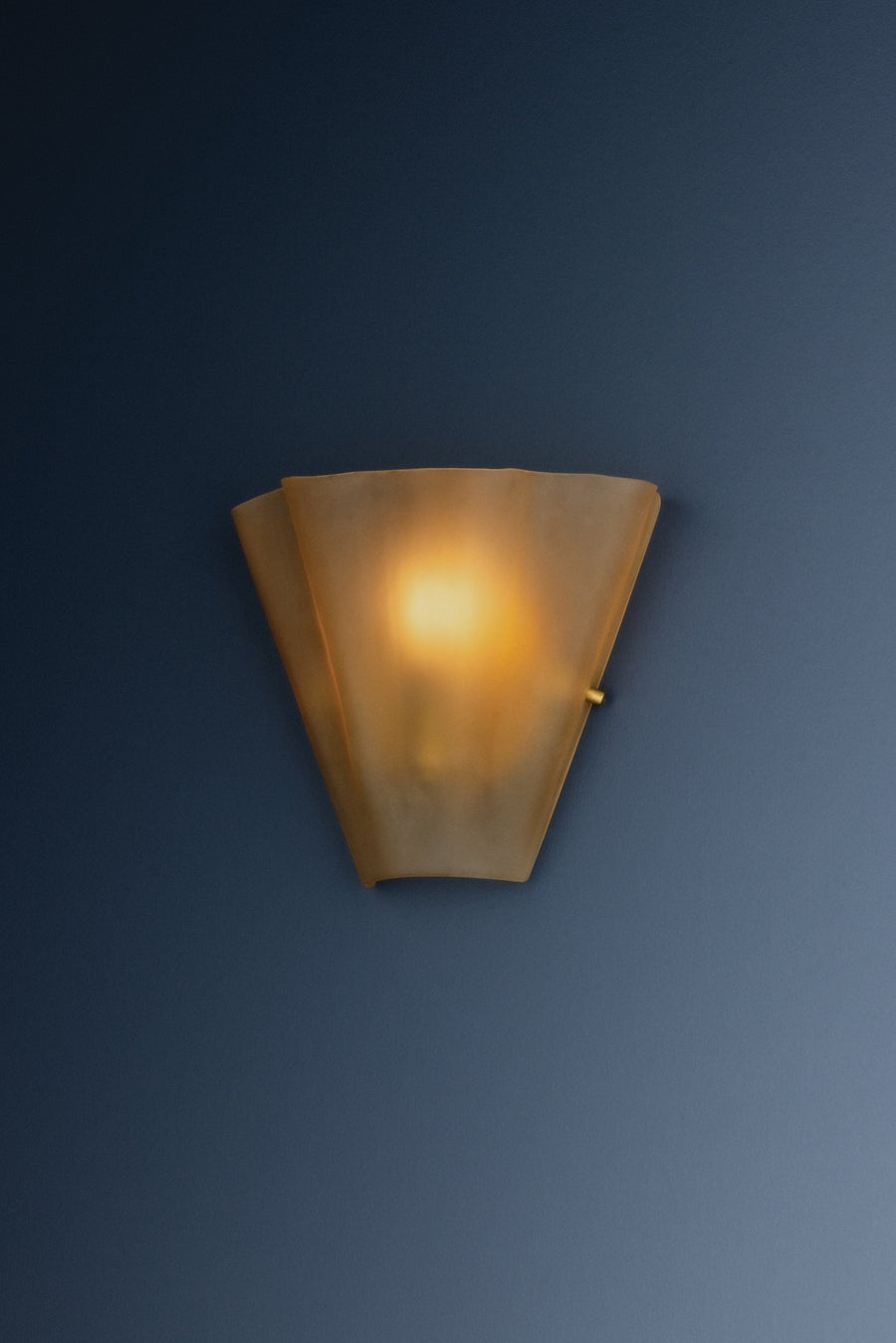 Hudson Valley Lighting Queens Wall Sconce — Aged Brass
