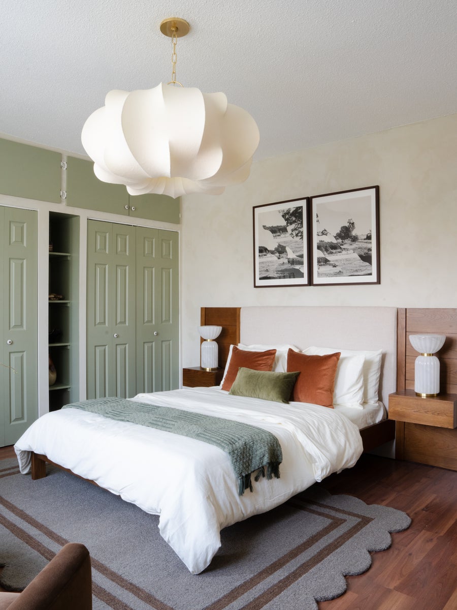 Mitzi Cordelia Table Lamp — HL980202-AGB