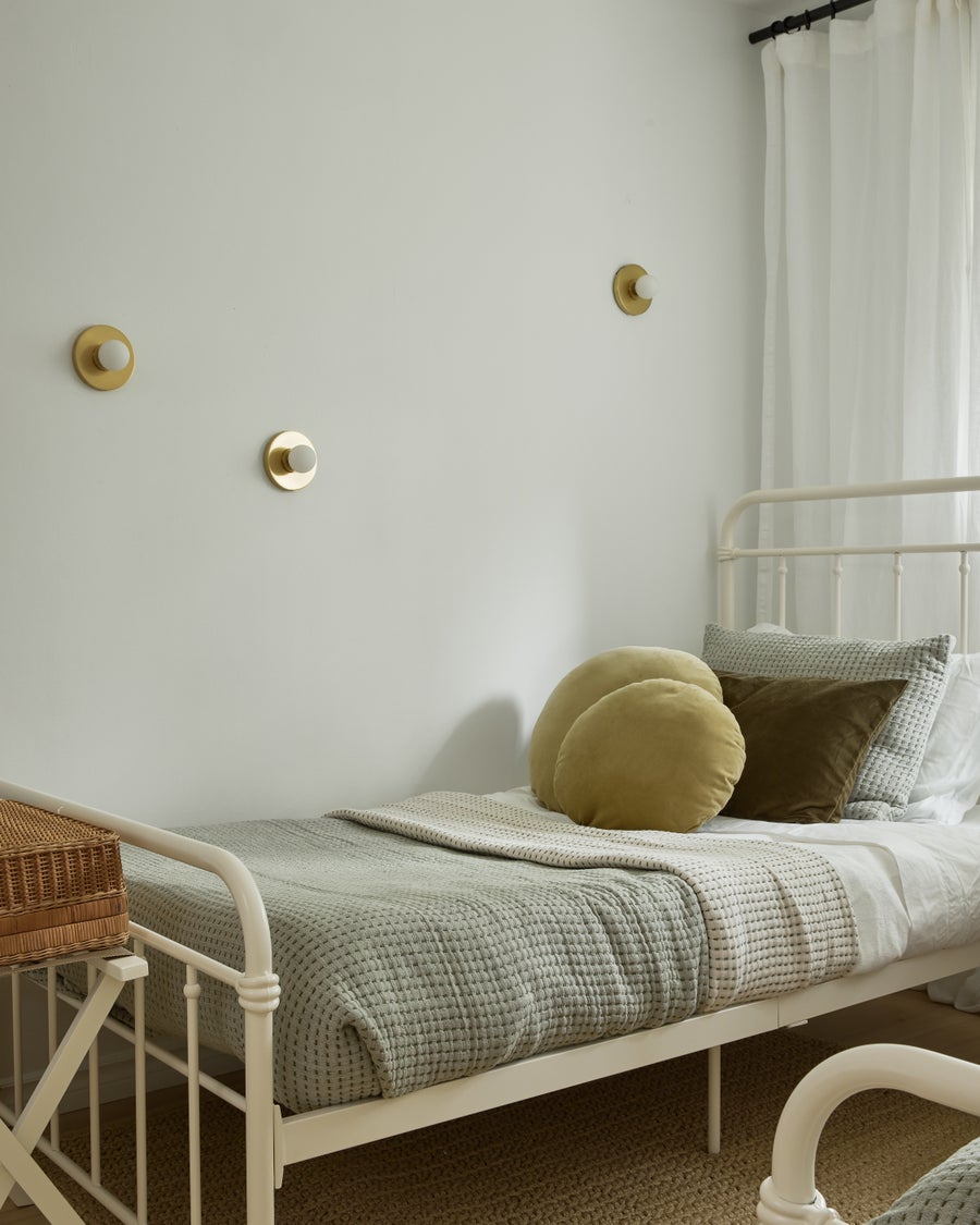 Hudson Valley Lighting Taft Wall Sconce — Aged Brass