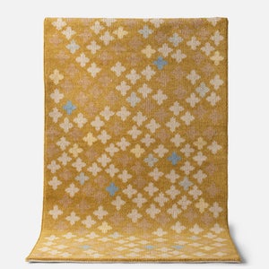 Sundrop Rug in Chartreuse thumbnail 3