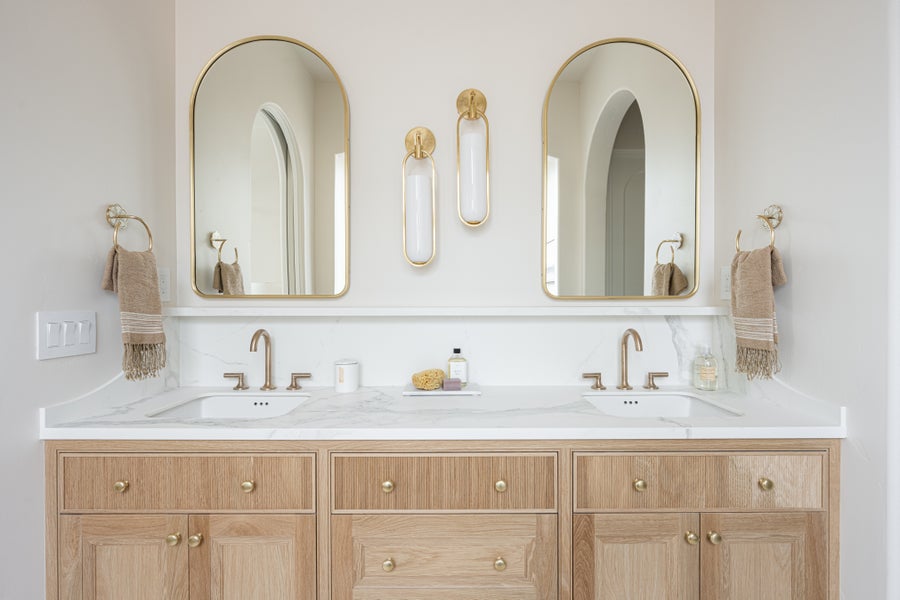 Hudson Valley Lighting LORIMER Wall Sconce — Aged Brass