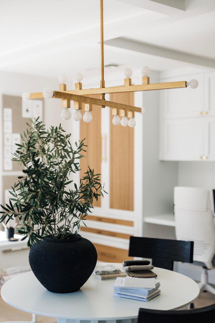 Mitzi Sutter Chandelier — H823914-VGL