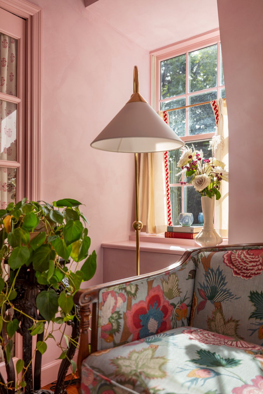 Mitzi Sang Floor Lamp — HL682401-AGB