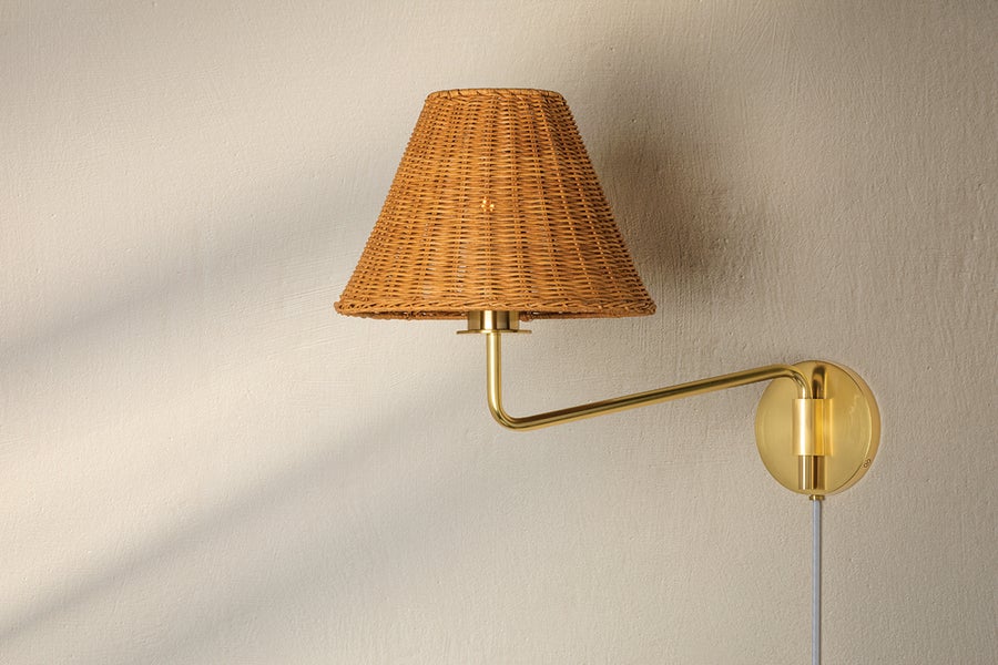 Mitzi Issa Plug-In Sconce — HL704201-AGB